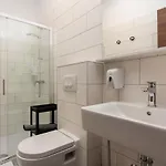 Konukevi Aurora 4*