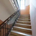 Konukevi Aurora 4*