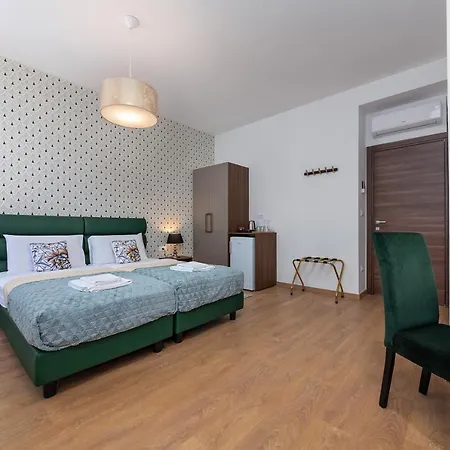 Aurora Гостевой дом 4*